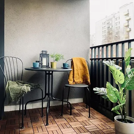 Next To Cracow Eye, Vistula Boulevards Краков