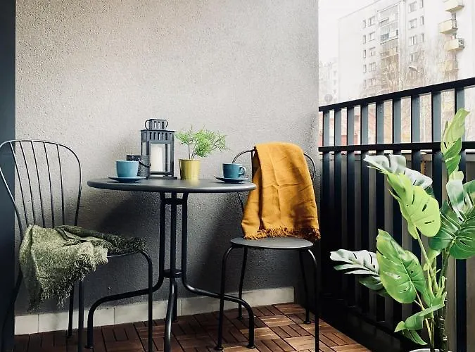 Next To Cracow Eye, Vistula Boulevards Cracovie